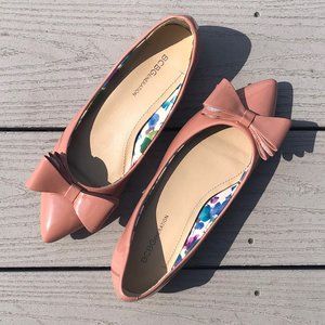 BCBG pink pointed-toe flat with bow, size 6.5